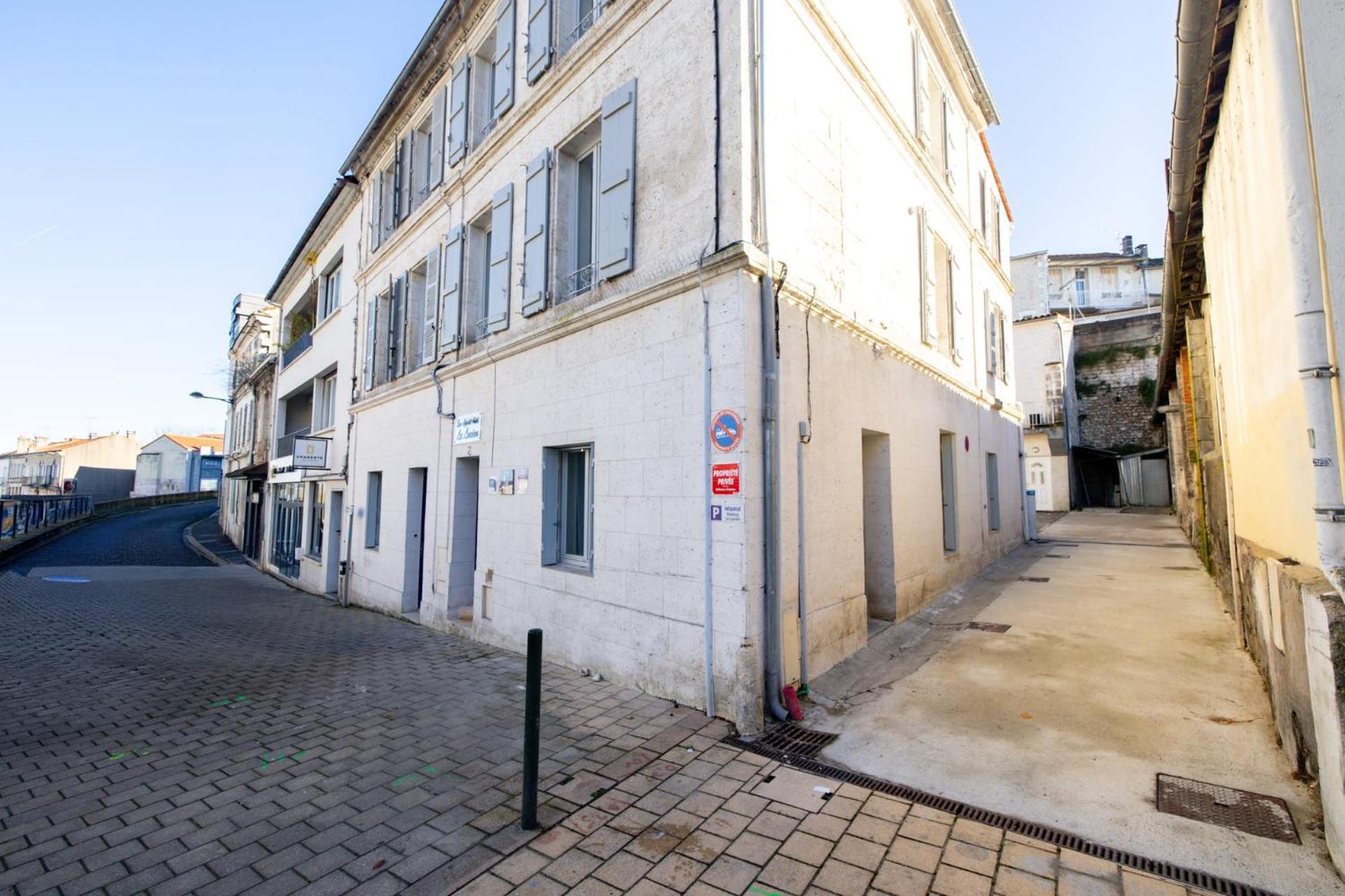 Le Lucien Eco-Appart'Hotel - Angouleme - Centre - Wifi - Parking Prive - Classe 4 Etoiles Angoulême Exterior foto